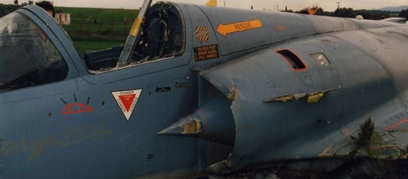 Mirage 2000EGM της 331Μ μετά από σβήσιμο κινητήρα «προσγειώνεται» χωρίς πιλότο! (φωτό)